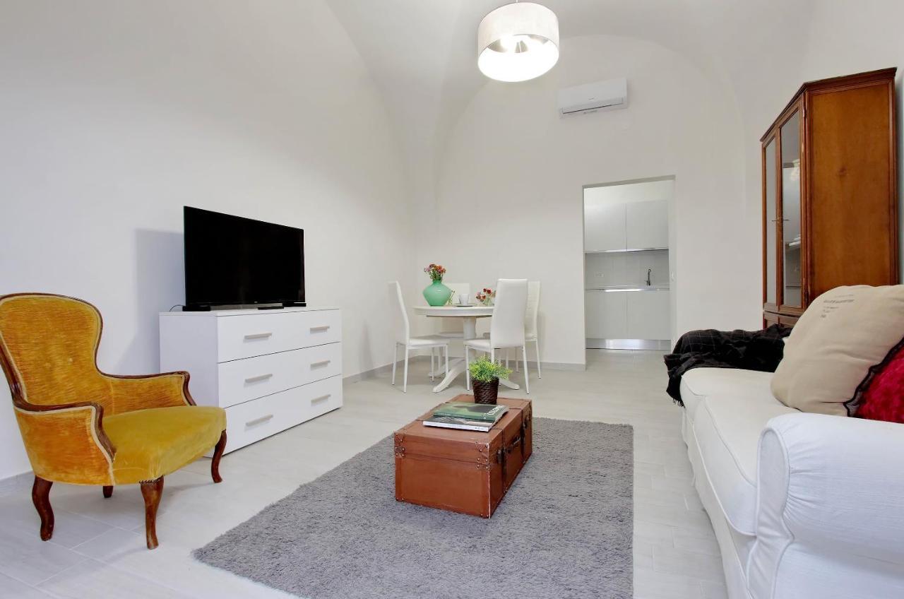 Ponte Cavour Apartment Рим Экстерьер фото