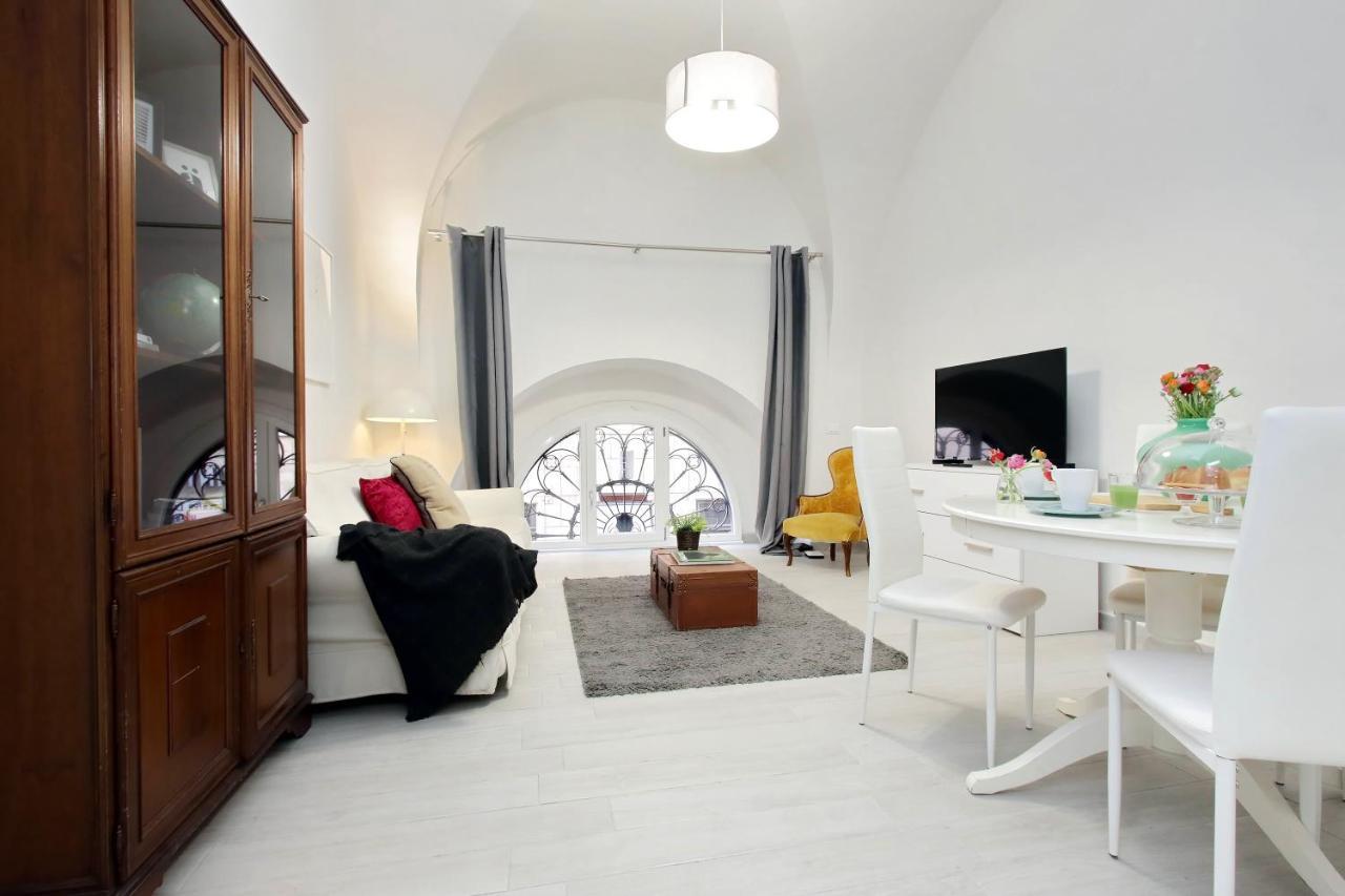Ponte Cavour Apartment Рим Экстерьер фото