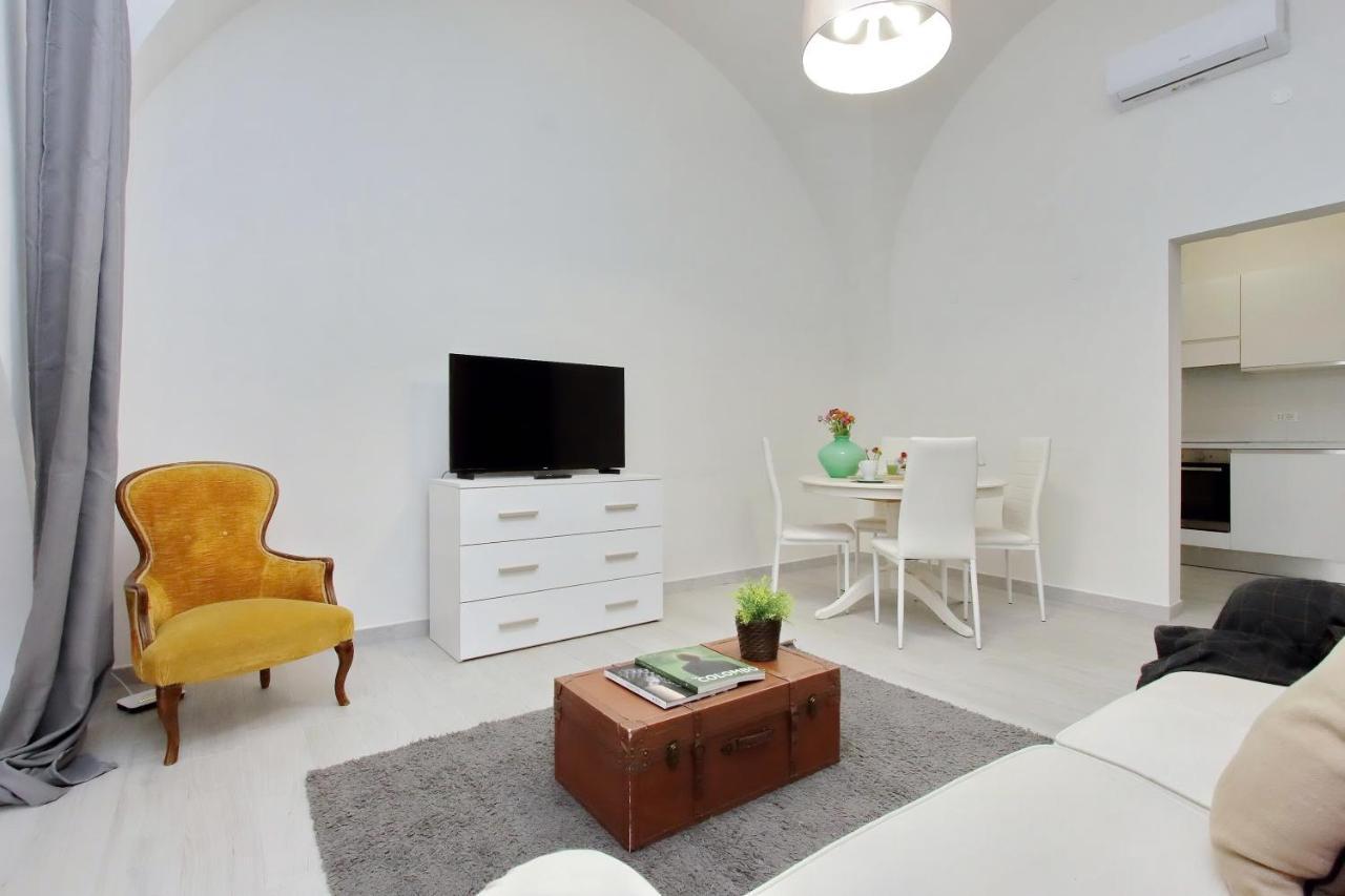 Ponte Cavour Apartment Рим Экстерьер фото